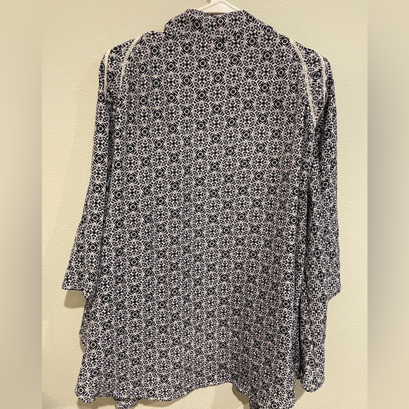 JAPNA navy and white sheer printed Kimono with white cotton trim. Size … - Picture 6 of 6